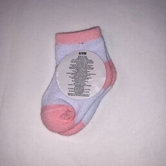 Quiltex Knit 5 Layette Piece‎ Set  Girl - Picture 8 of 9